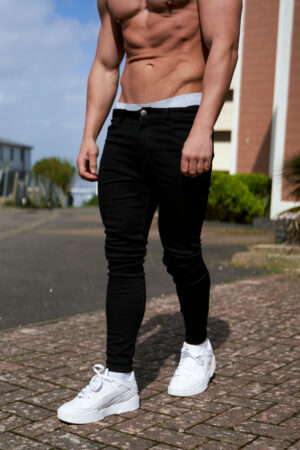 Black skinny jeans
